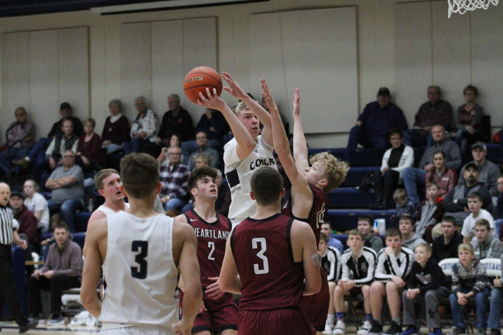Heartland at Cross County boys basketball 17.jpeg